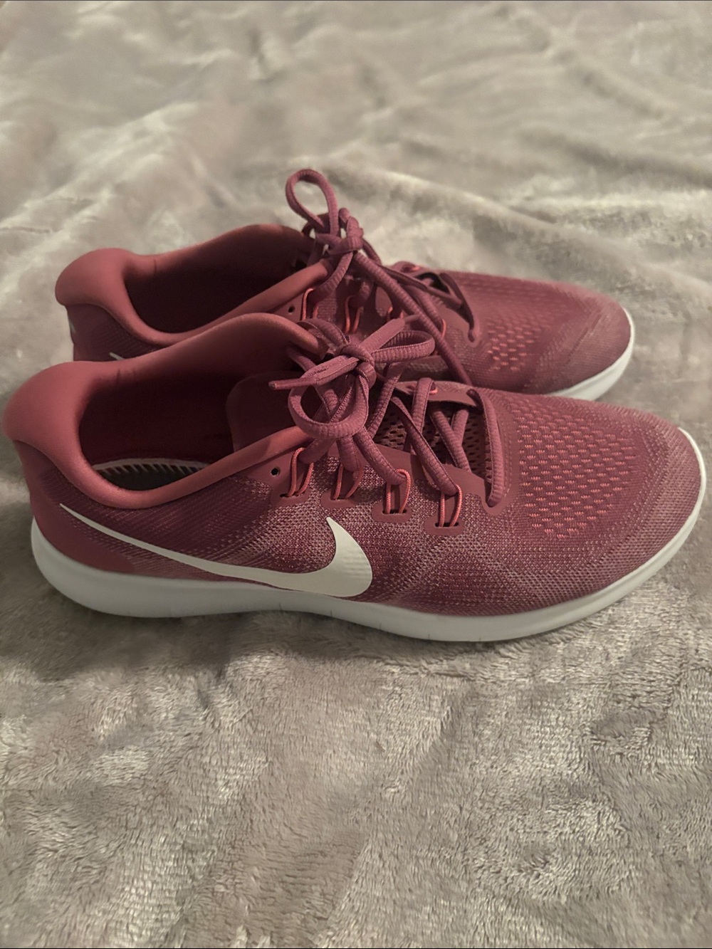 Nike Athletic Sneakers in Burgundy - Picture 4 of 5